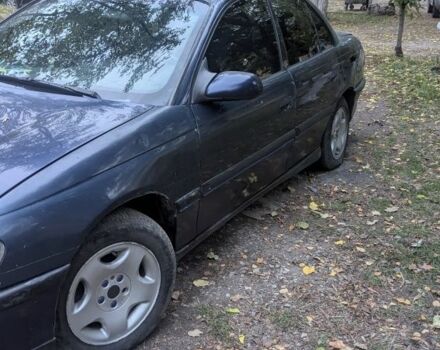 Опель Омега 1996 в Краматорске на Automoto.ua Синий Опель Омега, объемом двигателя 2 л и пробегом 300 тыс. км за 2500 $, фото 5 на Automoto.ua