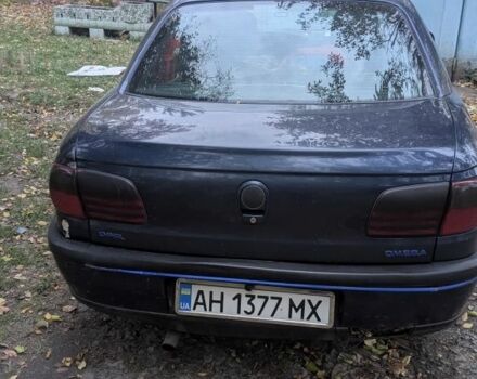 Опель Омега 1996 в Краматорске на Automoto.ua Синий Опель Омега, объемом двигателя 2 л и пробегом 300 тыс. км за 2500 $, фото 3 на Automoto.ua