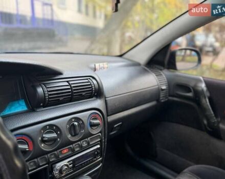 Синий Опель Омега, объемом двигателя 2 л и пробегом 301 тыс. км за 3200 $, фото 12 на Automoto.ua