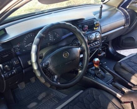 Синій Опель Омега, об'ємом двигуна 2 л та пробігом 3 тис. км за 2450 $, фото 5 на Automoto.ua