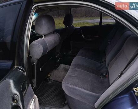 Синий Опель Омега, объемом двигателя 2 л и пробегом 260 тыс. км за 2400 $, фото 7 на Automoto.ua