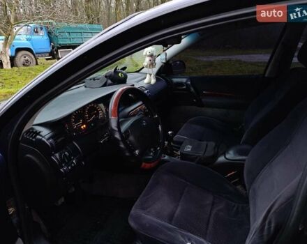 Синий Опель Омега, объемом двигателя 2 л и пробегом 260 тыс. км за 2400 $, фото 5 на Automoto.ua