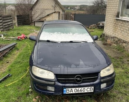 Синій Опель Омега, об'ємом двигуна 2 л та пробігом 360 тис. км за 1700 $, фото 4 на Automoto.ua
