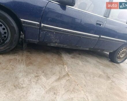 Опель Омега 1998 у Вінниці на Automoto.ua Синій Опель Омега, об'ємом двигуна 2 л та пробігом 288 тис. км за 1100 $, фото 6 на Automoto.ua