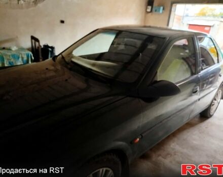 Синий Опель Омега, объемом двигателя 1.8 л и пробегом 100 тыс. км за 2500 $, фото 3 на Automoto.ua