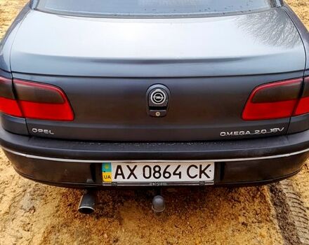 Синій Опель Омега, об'ємом двигуна 2 л та пробігом 275 тис. км за 2500 $, фото 3 на Automoto.ua