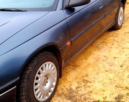 Синій Опель Омега, об'ємом двигуна 2 л та пробігом 275 тис. км за 2500 $, фото 1 на Automoto.ua