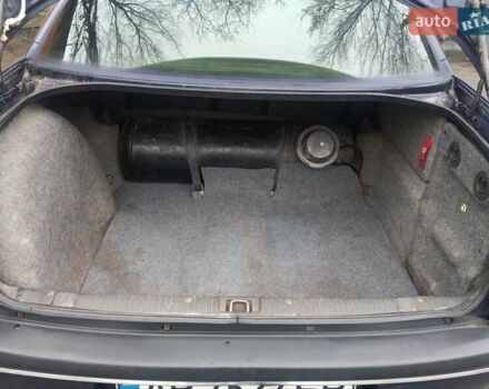 Синій Опель Омега, об'ємом двигуна 2 л та пробігом 294 тис. км за 2000 $, фото 5 на Automoto.ua