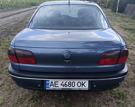 Синій Опель Омега, об'ємом двигуна 2 л та пробігом 171 тис. км за 3500 $, фото 4 на Automoto.ua
