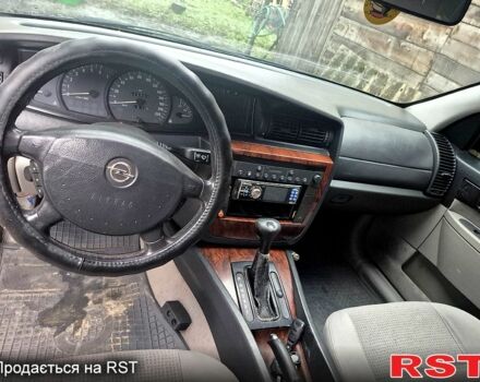 Синий Опель Омега, объемом двигателя 2 л и пробегом 130 тыс. км за 3060 $, фото 5 на Automoto.ua