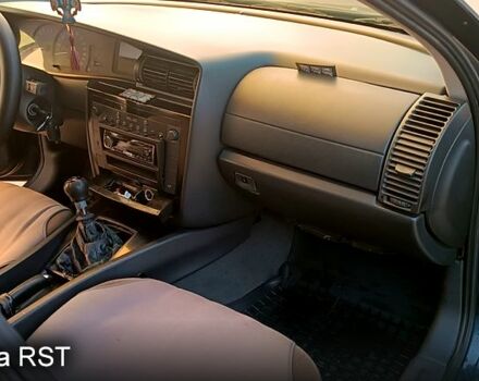 Синий Опель Омега, объемом двигателя 2 л и пробегом 310 тыс. км за 3200 $, фото 11 на Automoto.ua