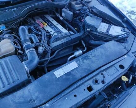 Синий Опель Омега, объемом двигателя 2.2 л и пробегом 273 тыс. км за 2999 $, фото 7 на Automoto.ua