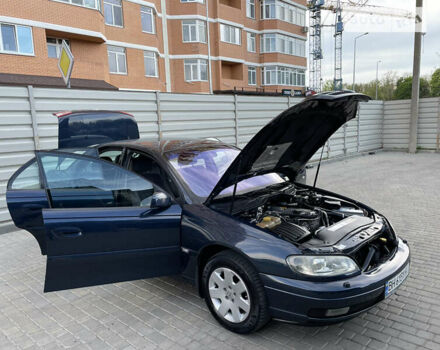 Синій Опель Омега, об'ємом двигуна 2.2 л та пробігом 200 тис. км за 4500 $, фото 38 на Automoto.ua