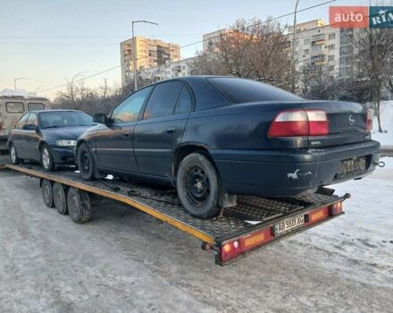 Синий Опель Омега, объемом двигателя 2.2 л и пробегом 333 тыс. км за 2300 $, фото 10 на Automoto.ua