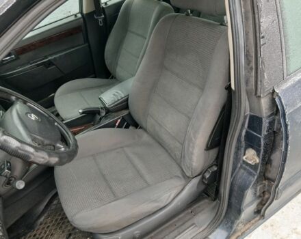 Синій Опель Омега, об'ємом двигуна 2.2 л та пробігом 222 тис. км за 2300 $, фото 6 на Automoto.ua