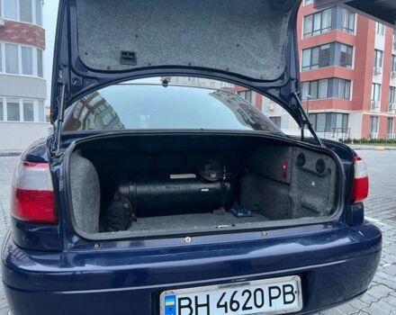 Синій Опель Омега, об'ємом двигуна 2.2 л та пробігом 367 тис. км за 2800 $, фото 6 на Automoto.ua
