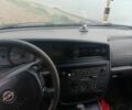 Синій Опель Омега, об'ємом двигуна 2.2 л та пробігом 300 тис. км за 2000 $, фото 5 на Automoto.ua