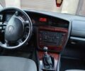 Синій Опель Омега, об'ємом двигуна 2.2 л та пробігом 352 тис. км за 3300 $, фото 3 на Automoto.ua