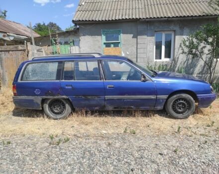 Синий Опель Омега, объемом двигателя 1.8 л и пробегом 1 тыс. км за 300 $, фото 6 на Automoto.ua