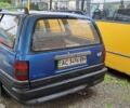 Синий Опель Омега, объемом двигателя 1.8 л и пробегом 300 тыс. км за 370 $, фото 2 на Automoto.ua