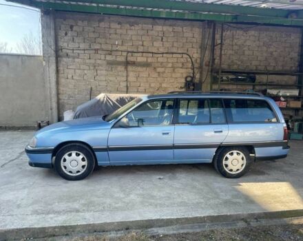 Синий Опель Омега, объемом двигателя 1.8 л и пробегом 308 тыс. км за 1200 $, фото 2 на Automoto.ua