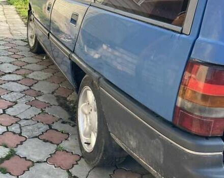 Синій Опель Омега, об'ємом двигуна 2.3 л та пробігом 333 тис. км за 1300 $, фото 2 на Automoto.ua