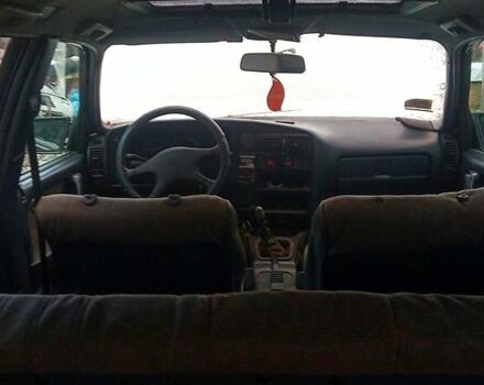 Синий Опель Омега, объемом двигателя 18 л и пробегом 250 тыс. км за 600 $, фото 4 на Automoto.ua