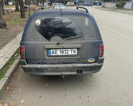 Опель Омега 1989 в Кривом Роге на Automoto.ua Синий Опель Омега, объемом двигателя 2 л и пробегом 360 тыс. км за 788 $, фото 3 на Automoto.ua