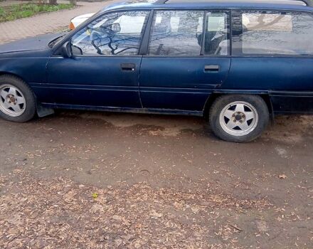Синій Опель Омега, об'ємом двигуна 2 л та пробігом 0 тис. км за 1650 $, фото 1 на Automoto.ua