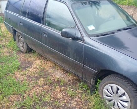 Синій Опель Омега, об'ємом двигуна 2 л та пробігом 3 тис. км за 545 $, фото 1 на Automoto.ua