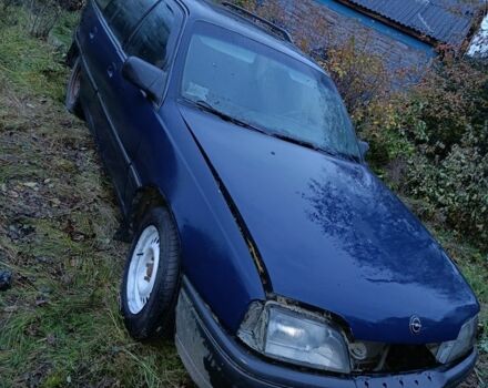 Синій Опель Омега, об'ємом двигуна 2 л та пробігом 120 тис. км за 400 $, фото 3 на Automoto.ua