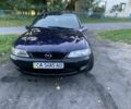 Синий Опель Омега, объемом двигателя 2 л и пробегом 300 тыс. км за 1400 $, фото 1 на Automoto.ua