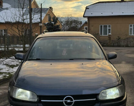 Синий Опель Омега, объемом двигателя 2 л и пробегом 335 тыс. км за 1599 $, фото 2 на Automoto.ua