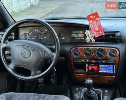 Синий Опель Омега, объемом двигателя 2 л и пробегом 335 тыс. км за 1599 $, фото 35 на Automoto.ua
