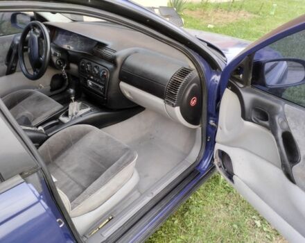 Синій Опель Омега, об'ємом двигуна 2 л та пробігом 306 тис. км за 1950 $, фото 3 на Automoto.ua