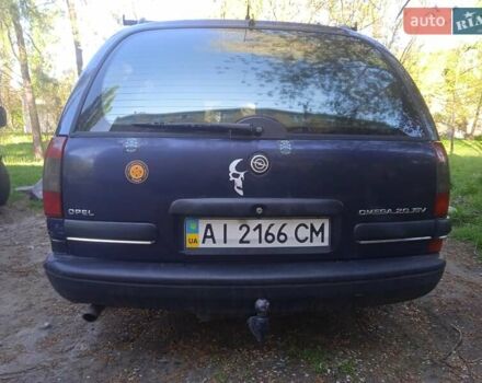 Синий Опель Омега, объемом двигателя 0 л и пробегом 284 тыс. км за 2700 $, фото 4 на Automoto.ua