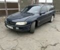 Синій Опель Омега, об'ємом двигуна 2.5 л та пробігом 250 тис. км за 1300 $, фото 1 на Automoto.ua