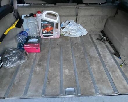 Синий Опель Омега, объемом двигателя 2.5 л и пробегом 312 тыс. км за 1750 $, фото 5 на Automoto.ua