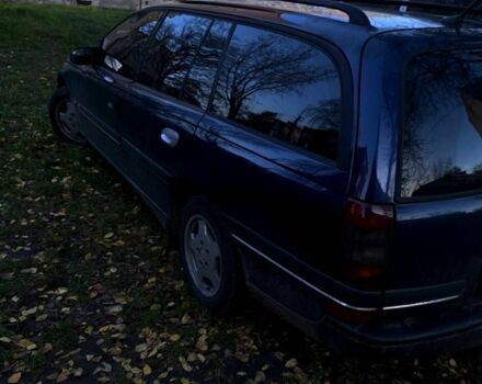 Синий Опель Омега, объемом двигателя 2.5 л и пробегом 312 тыс. км за 1750 $, фото 4 на Automoto.ua