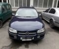 Синий Опель Омега, объемом двигателя 2 л и пробегом 310 тыс. км за 3600 $, фото 1 на Automoto.ua