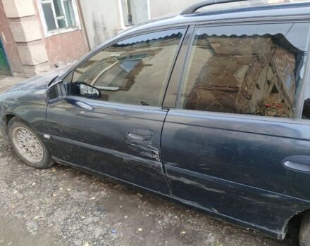 Опель Омега 2000 в Харькове на Automoto.ua Синий Опель Омега, объемом двигателя 2 л и пробегом 240 тыс. км за 450 $, фото 2 на Automoto.ua