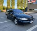 Синий Опель Омега, объемом двигателя 2.5 л и пробегом 354 тыс. км за 2200 $, фото 3 на Automoto.ua