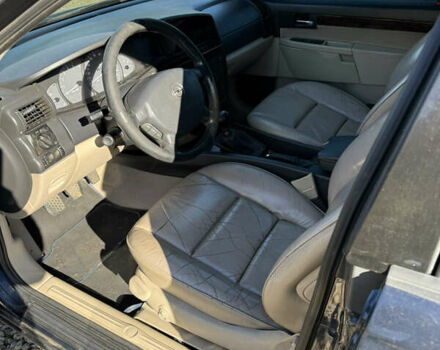 Опель Омега 2003 в Черновцах на Automoto.ua Синий Опель Омега, объемом двигателя 2.17 л и пробегом 300 тыс. км за 3000 $, фото 7 на Automoto.ua