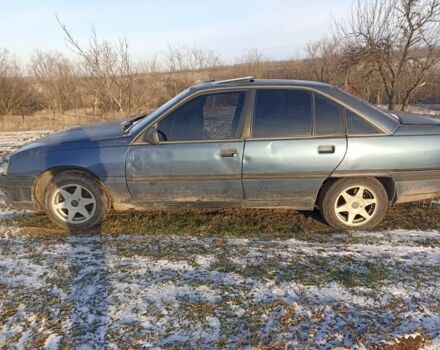 Синий Опель Омега, объемом двигателя 0 л и пробегом 1 тыс. км за 581 $, фото 1 на Automoto.ua