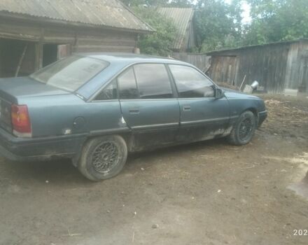Синий Опель Омега, объемом двигателя 2 л и пробегом 290 тыс. км за 700 $, фото 1 на Automoto.ua