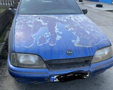 Синий Опель Омега, объемом двигателя 2 л и пробегом 300 тыс. км за 452 $, фото 1 на Automoto.ua