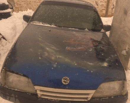 Синий Опель Омега, объемом двигателя 1.8 л и пробегом 350 тыс. км за 466 $, фото 1 на Automoto.ua