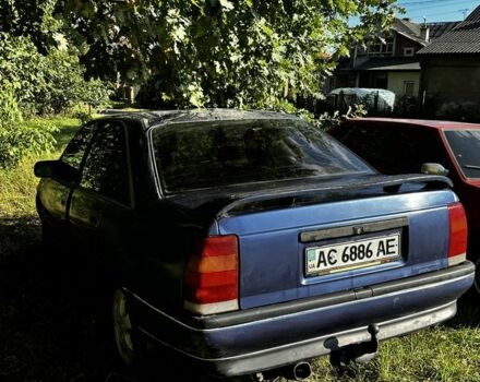 Синій Опель Омега, об'ємом двигуна 1.8 л та пробігом 364 тис. км за 402 $, фото 1 на Automoto.ua