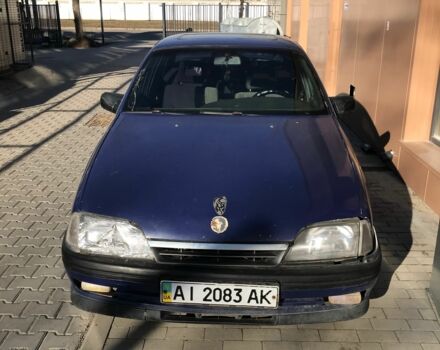 Синий Опель Омега, объемом двигателя 2 л и пробегом 175 тыс. км за 1104 $, фото 1 на Automoto.ua