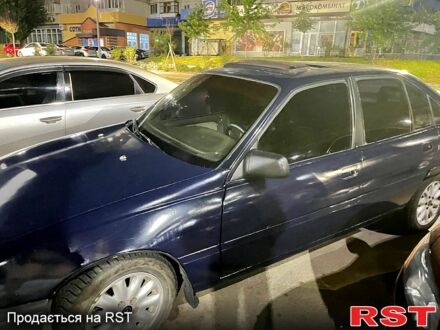 Синий Опель Омега, объемом двигателя 2 л и пробегом 200 тыс. км за 850 $, фото 1 на Automoto.ua